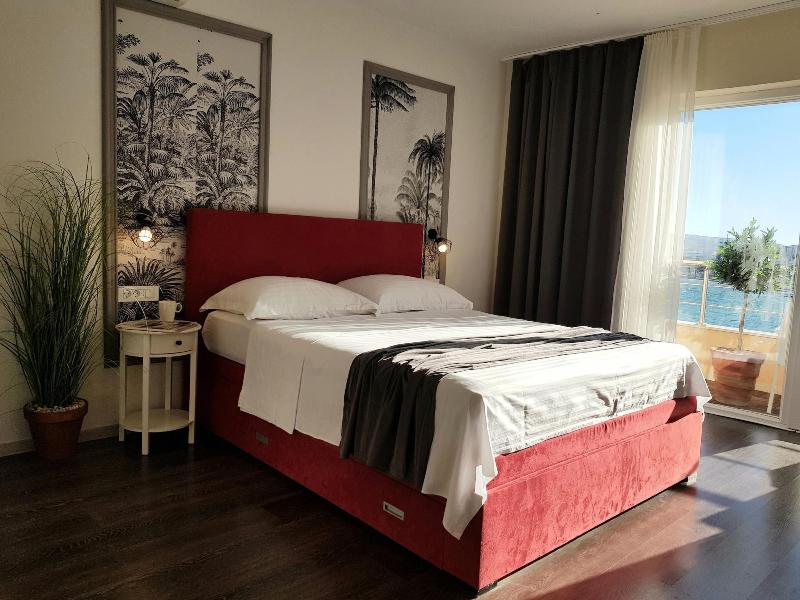 Guest House Revelin image