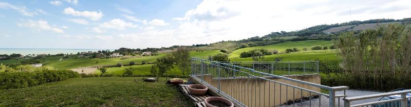 Vistazzurra B&B image