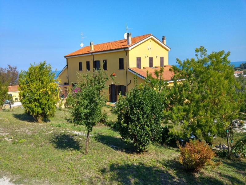Vistazzurra B&B image