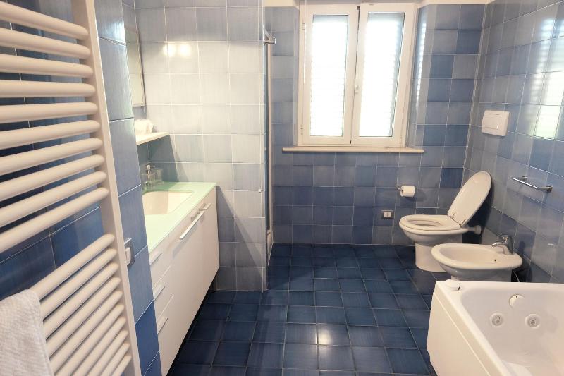 Vistazzurra B&B image