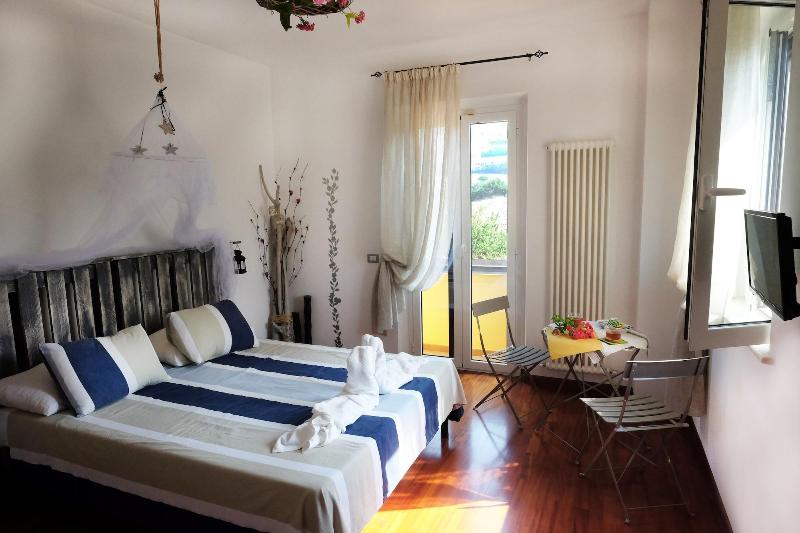 Vistazzurra B&B image