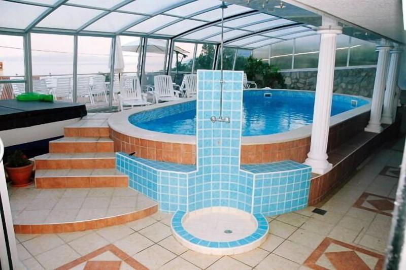 Villa Roses Apartments & Wellness image