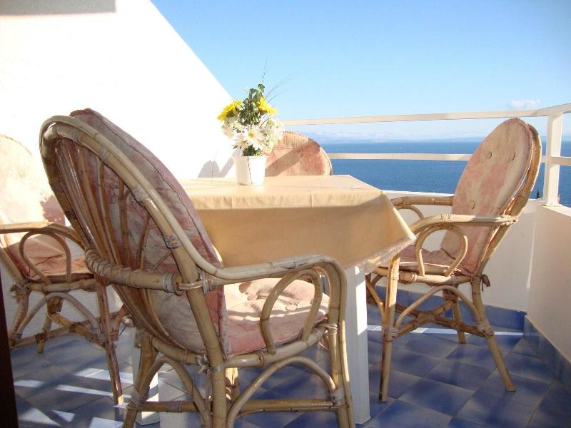 Villa Roses Apartments & Wellness image
