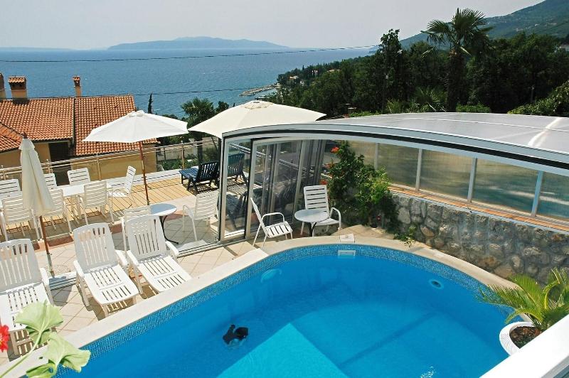 Villa Roses Apartments & Wellness image