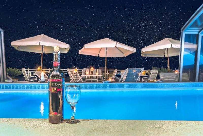 Villa Roses Apartments & Wellness image