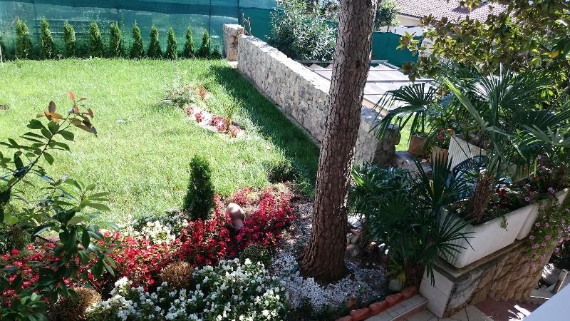 Villa Roses Apartments & Wellness image
