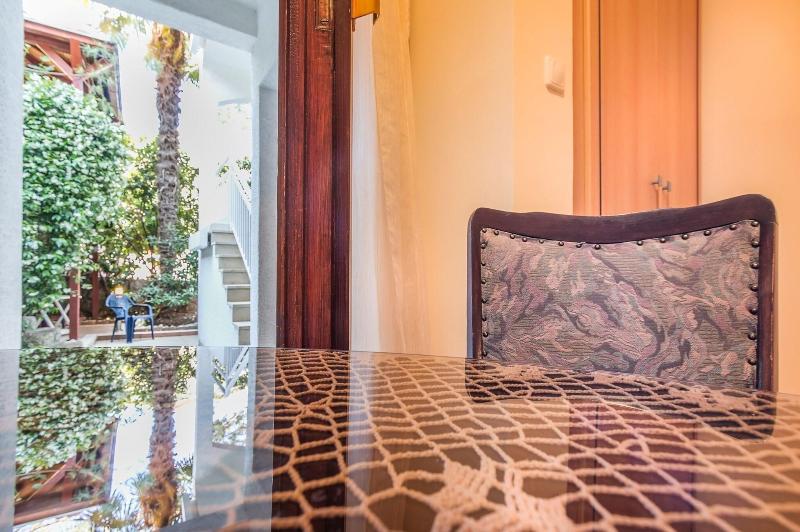 Villa Roses Apartments & Wellness image