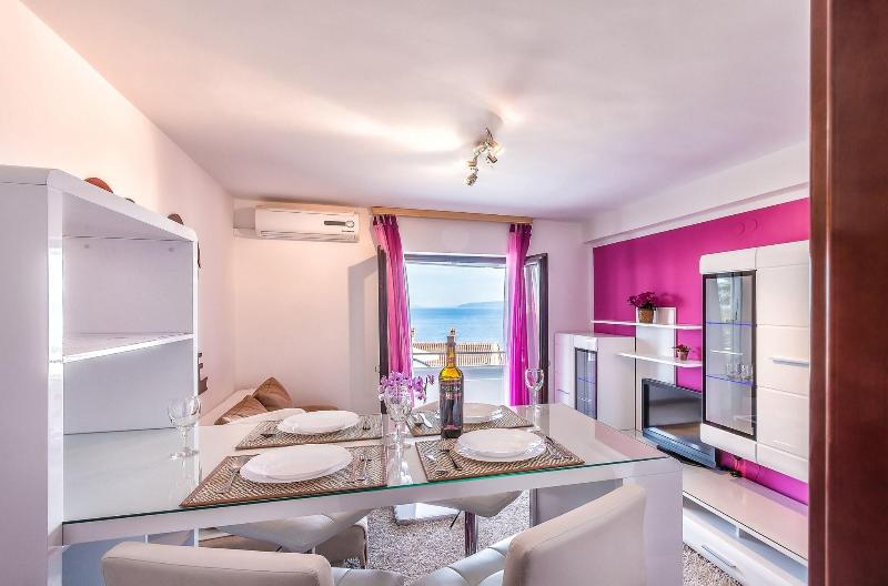 Villa Roses Apartments & Wellness image