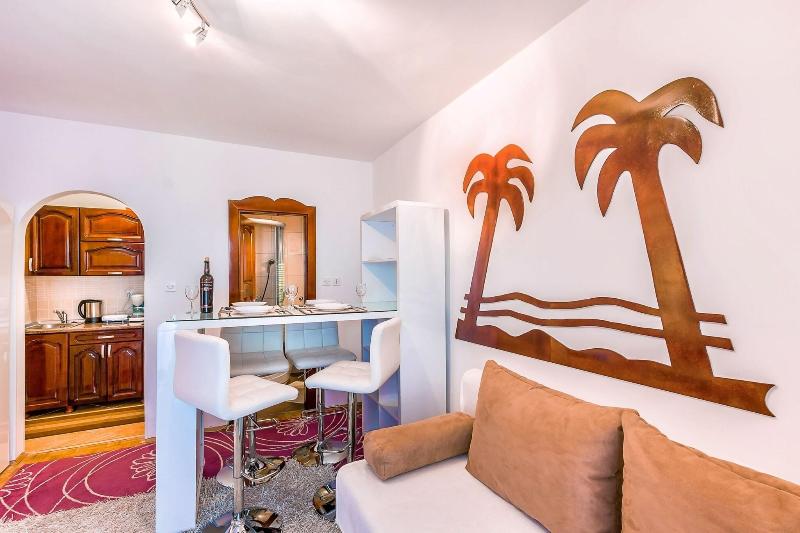 Villa Roses Apartments & Wellness image