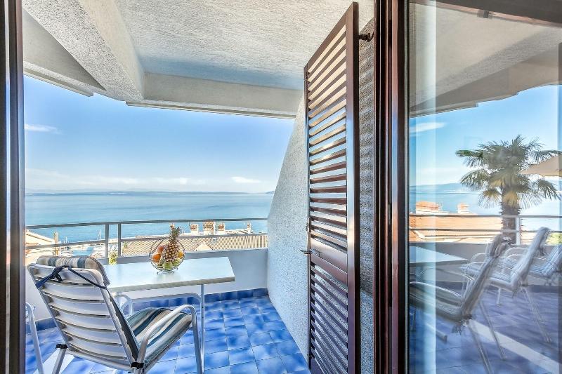 Villa Roses Apartments & Wellness image