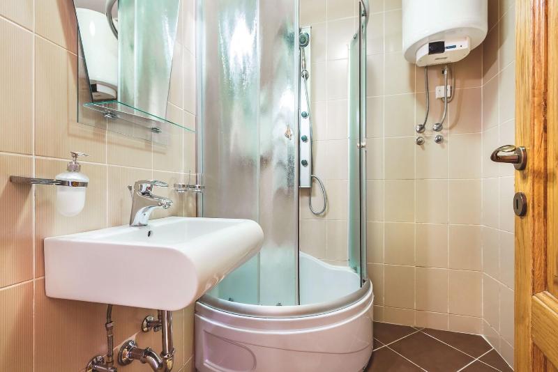 Villa Roses Apartments & Wellness image