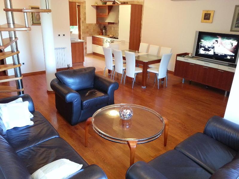 Villa Roses Apartments & Wellness image