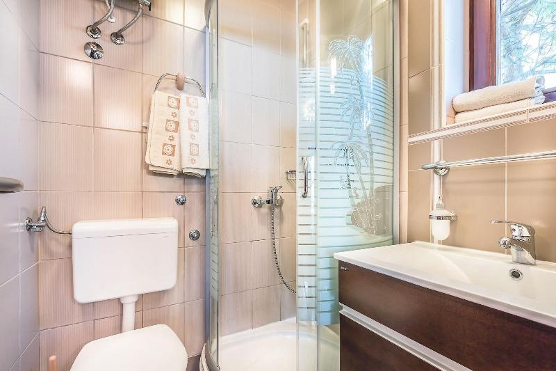 Villa Roses Apartments & Wellness image