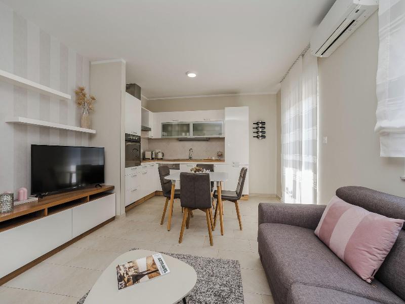 Apartments Villa Karla image