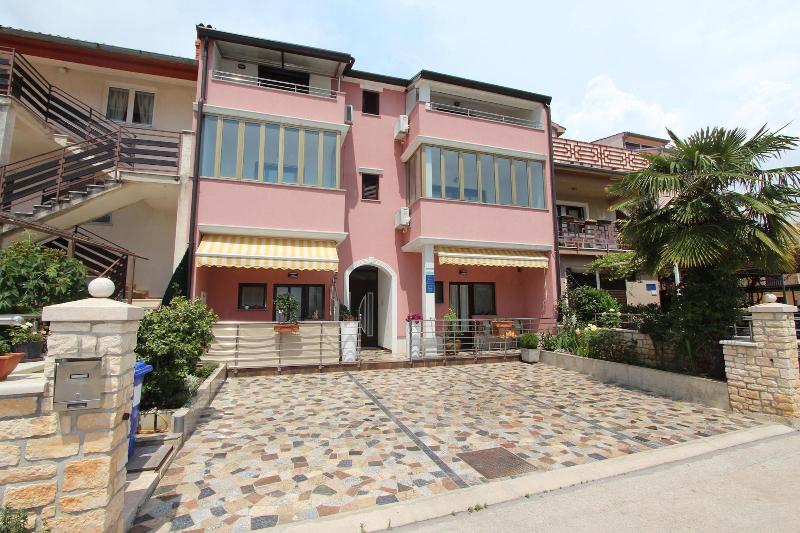 Guests House Lea image