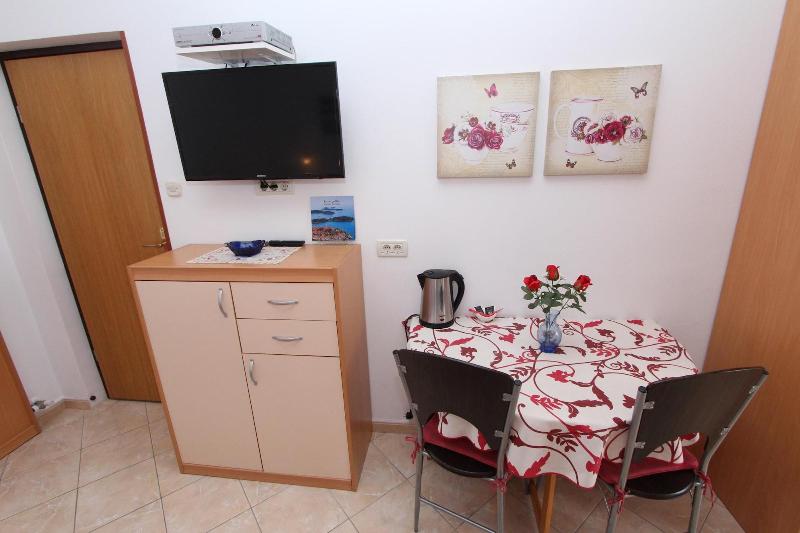 Guests House Lea image