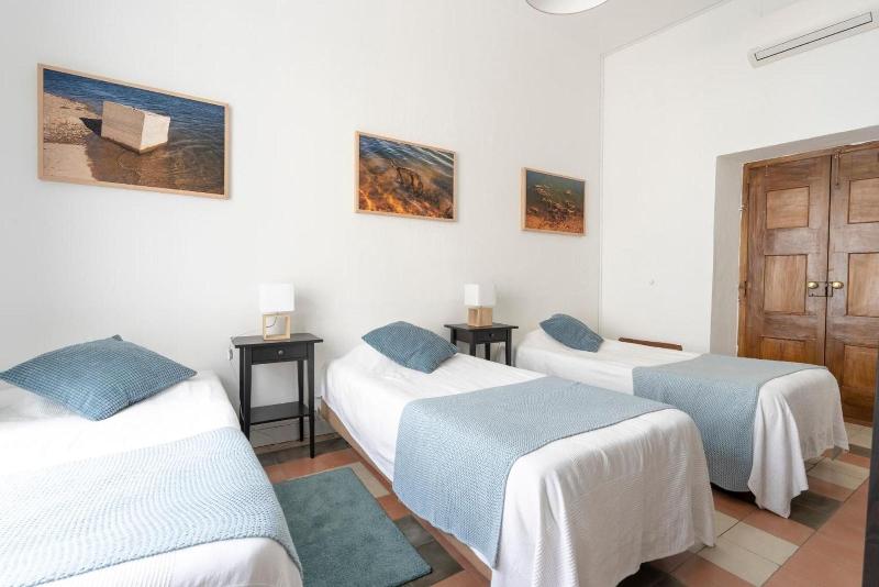 Burgos Guest House image
