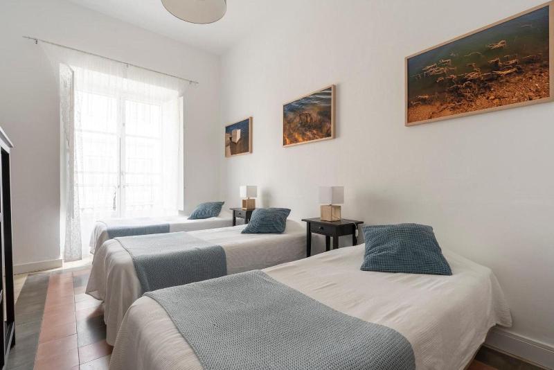 Burgos Guest House image