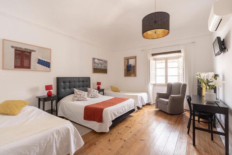 Burgos Guest House image