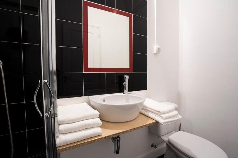 Burgos Guest House image