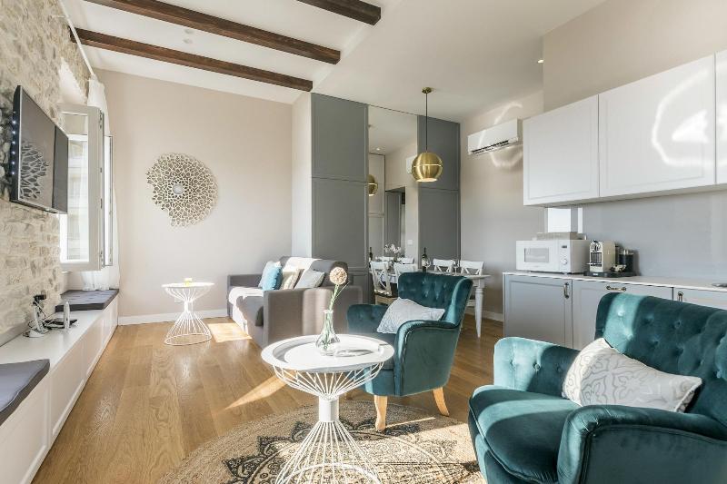 Magic View Apartments image