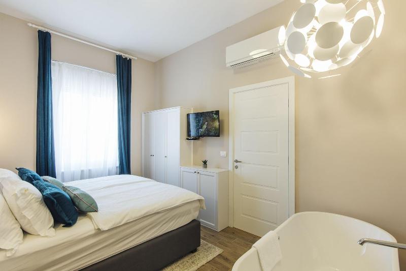 Magic View Apartments image