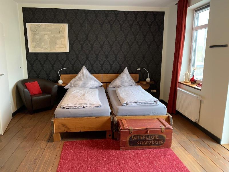 Kanal 33 image