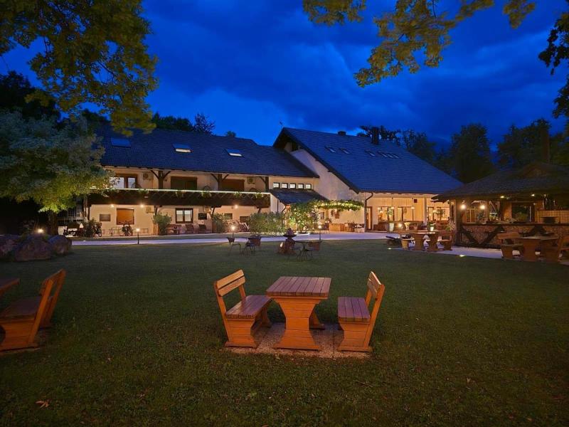 Pension & Glamping Pibernik — general view