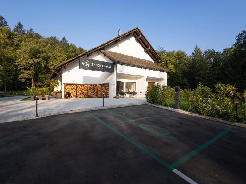Pension & Glamping Pibernik image