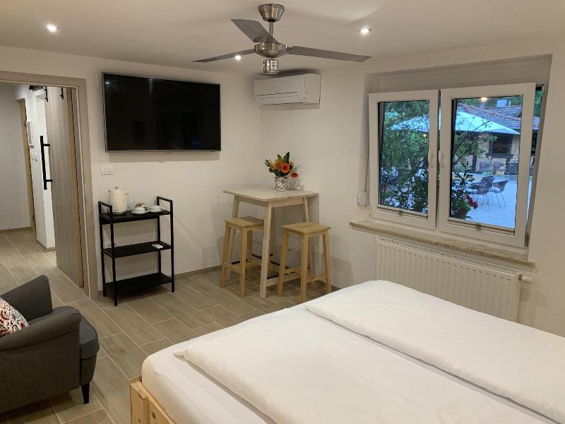 Pension & Glamping Pibernik image