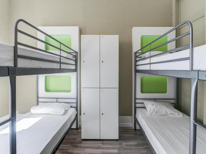 Hostel Seven Hills image