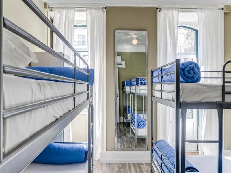 Hostel Seven Hills image