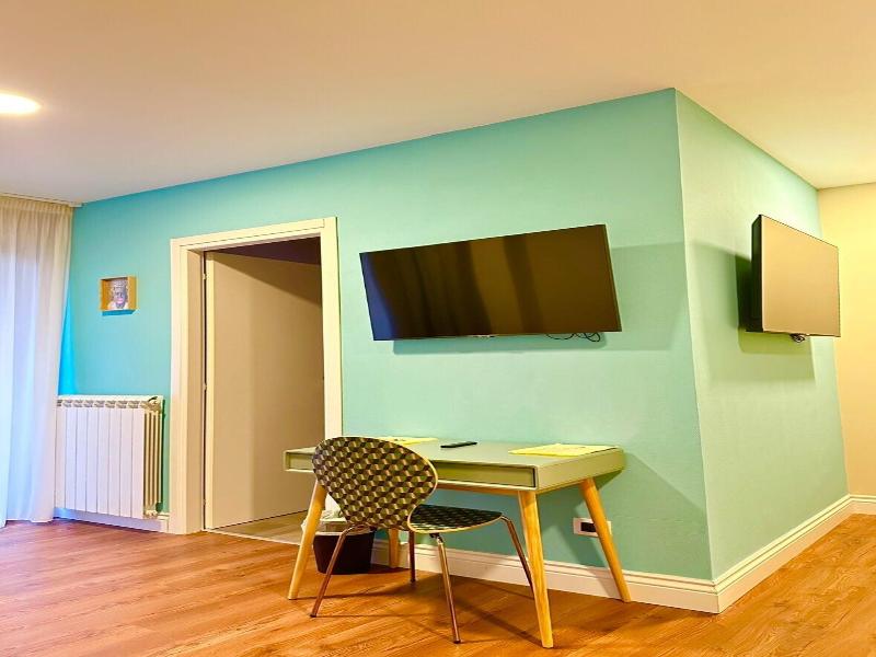 Home 146 image
