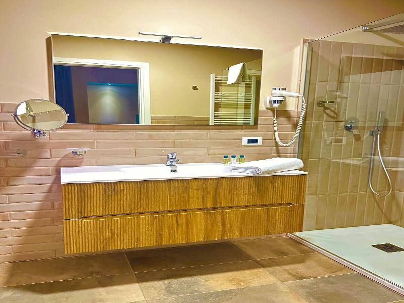 Home 146 image