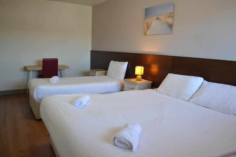 Walsh's Hotel image