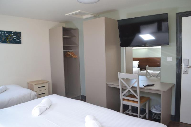 Walsh's Hotel image