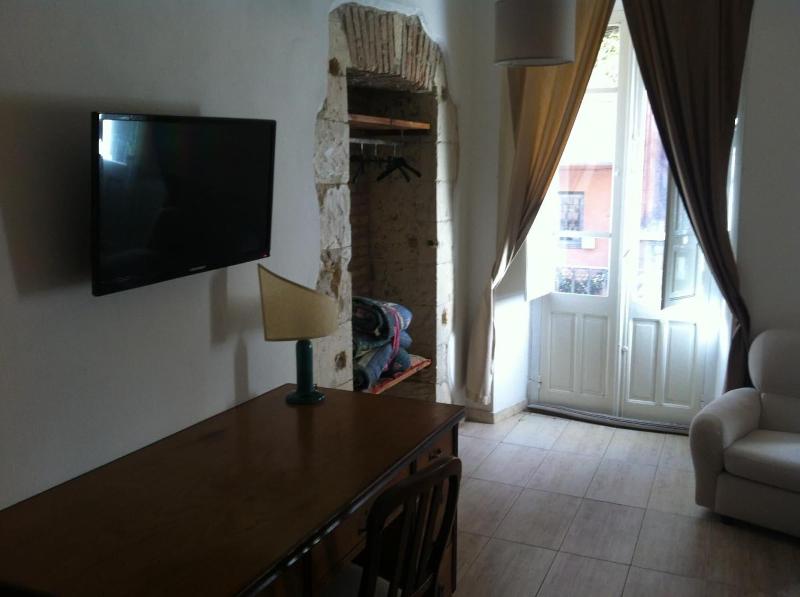 Al 183 image
