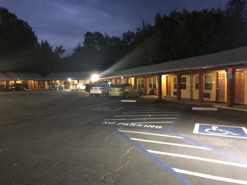 Western Village Inn — general view