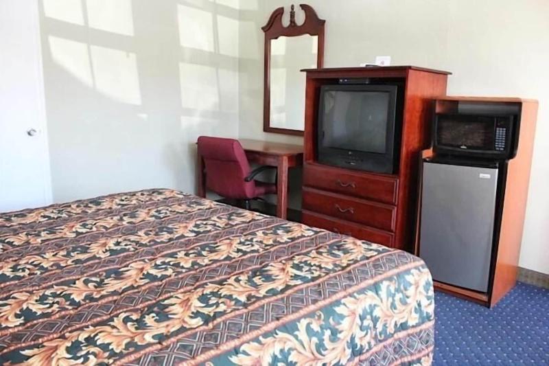 Western Village Inn image