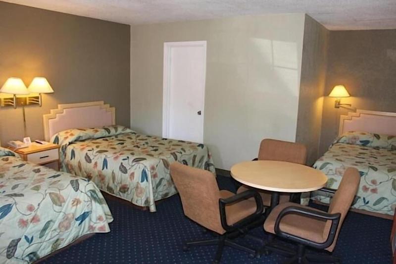 Western Village Inn image