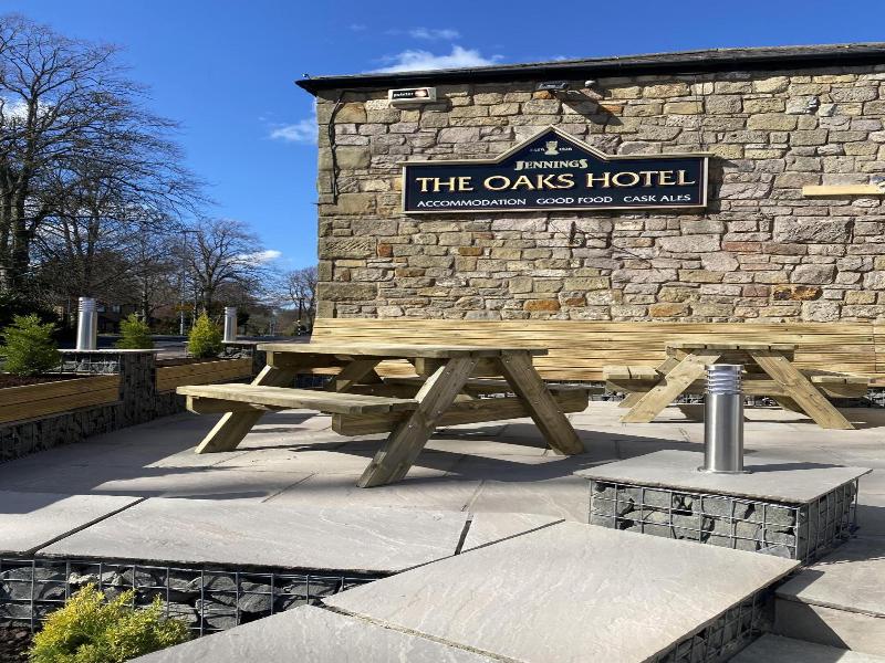 The Oaks Hotel — general view