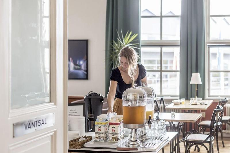 Stationen Bed & Breakfast image