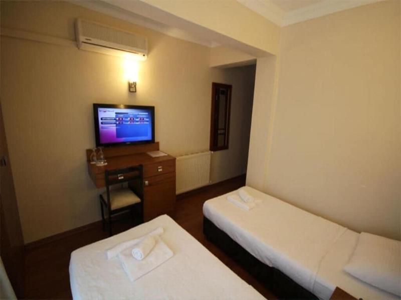 Ucem Hotel image