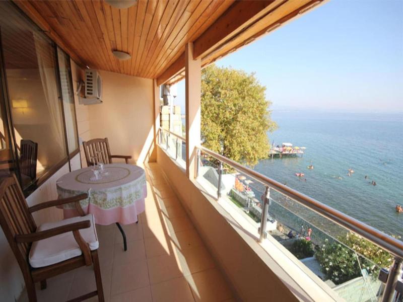 Ucem Hotel image