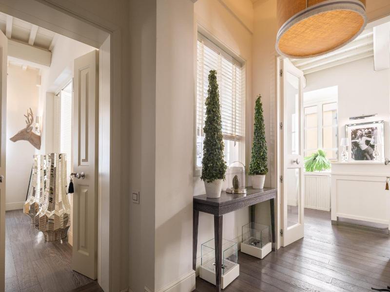 Hall image