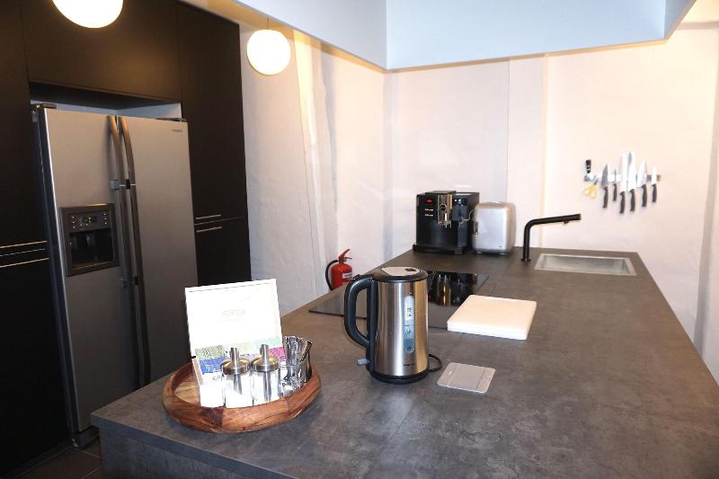 Hotel M18 image