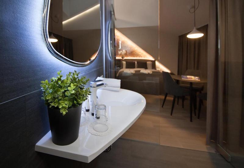 Dange Hotel image