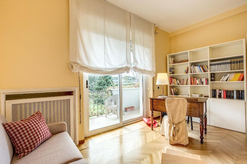 La Gaura Guest House image