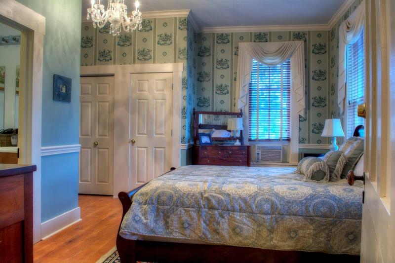 Emma's Bed and Breakfast image