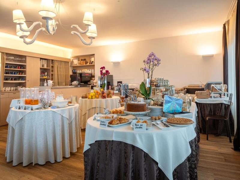 Hotel La Vigna image